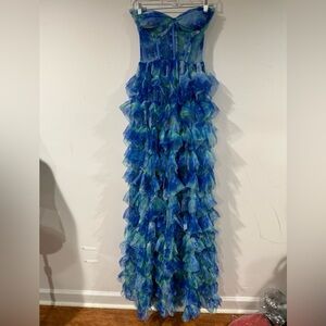 NWOT - Feariesty Ruffle Dress